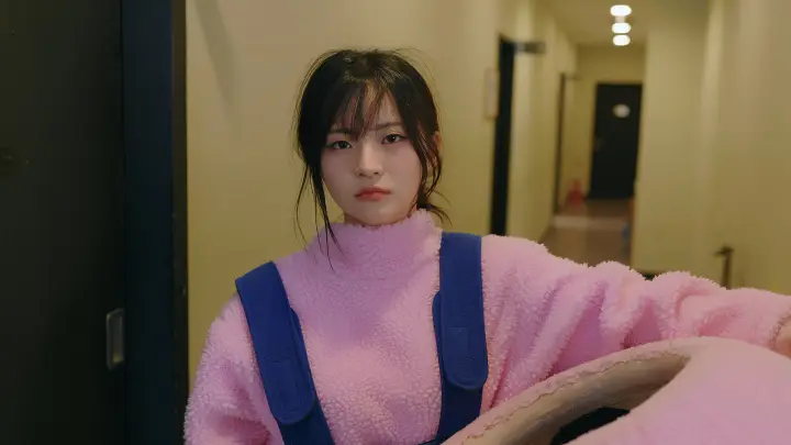 阿西, 美女室友竟然？2