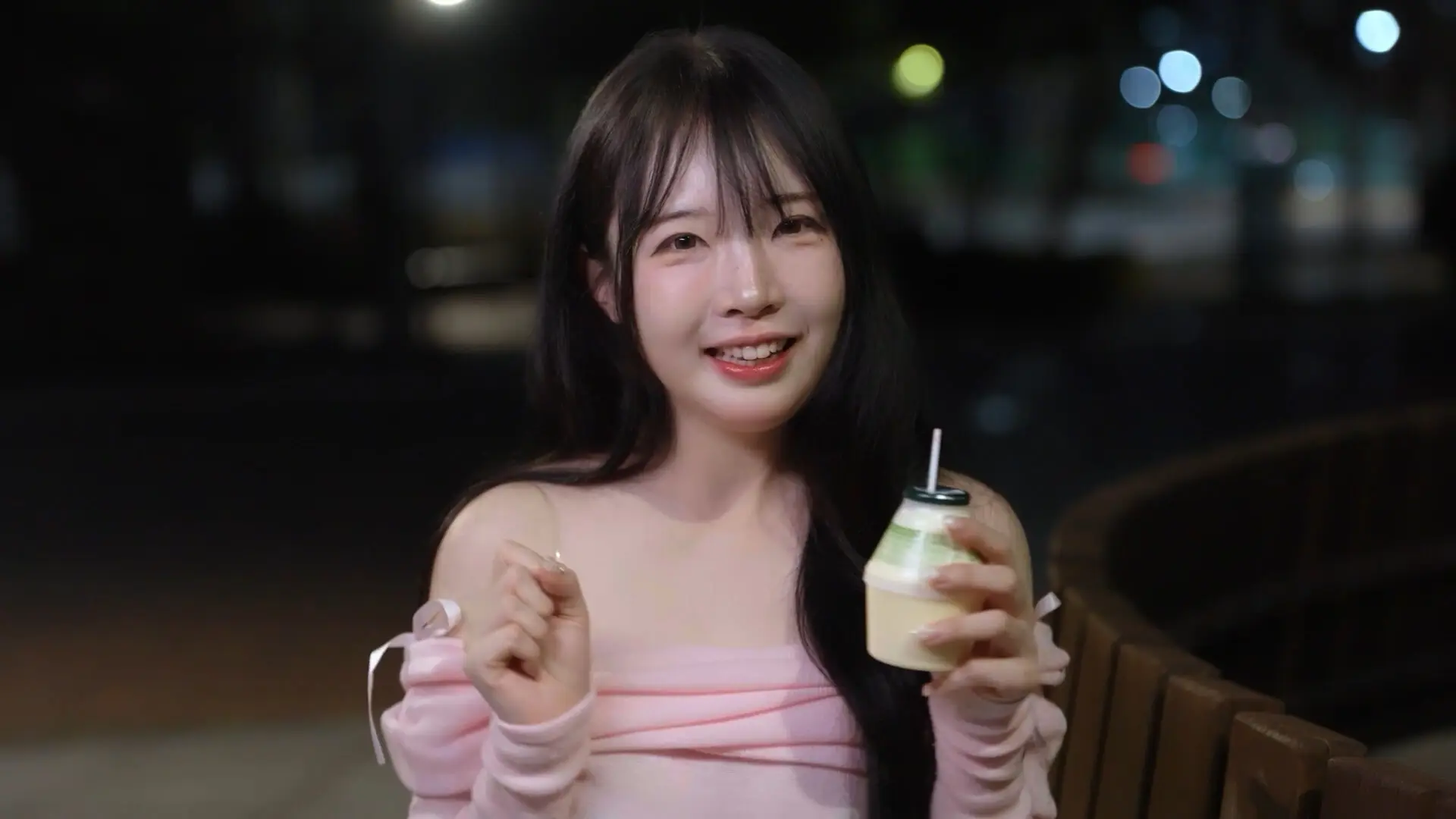 嘘,美女拍摄中